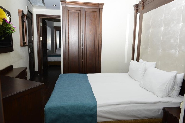Atik Palas Hotel