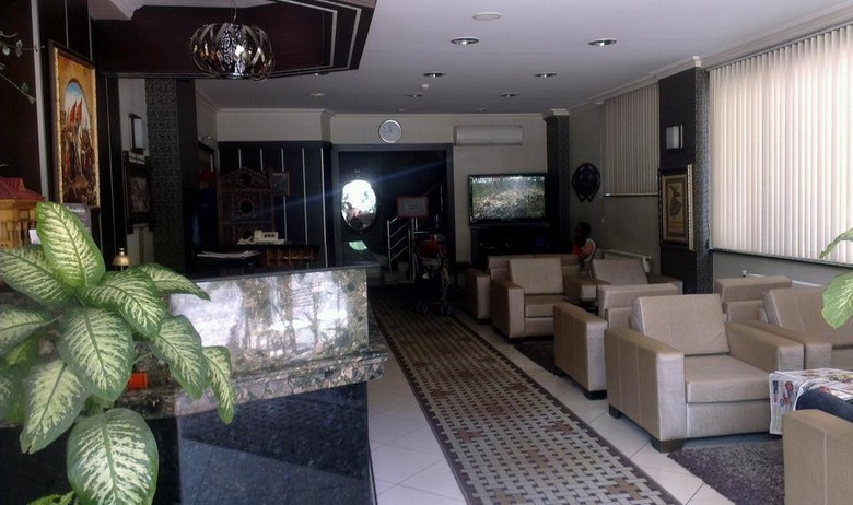 Hotel Nayla