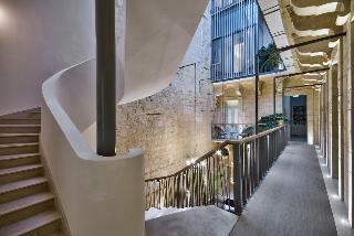 66 Saint Paul�s & Spa