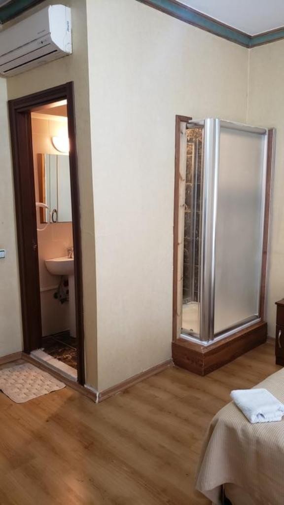 Istanbul Irish Hotel