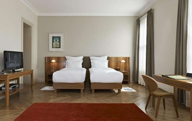 Hotel Tomtom Suites