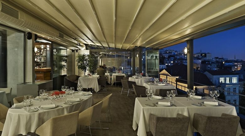 Hotel Tomtom Suites