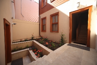 Lalinn Hotel