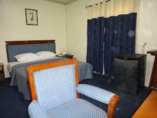Hotel Ed Scob Suites