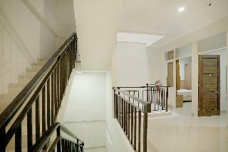 Hotel Oyo 415 The Kartini 8 Residence