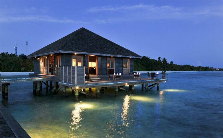 Hotel Komandoo Maldives Island Resort