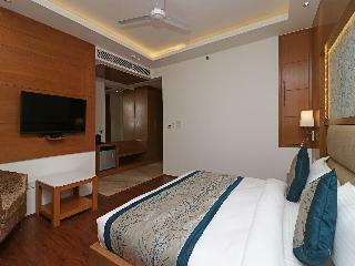 Capital O 10824 Hotel Star Suites