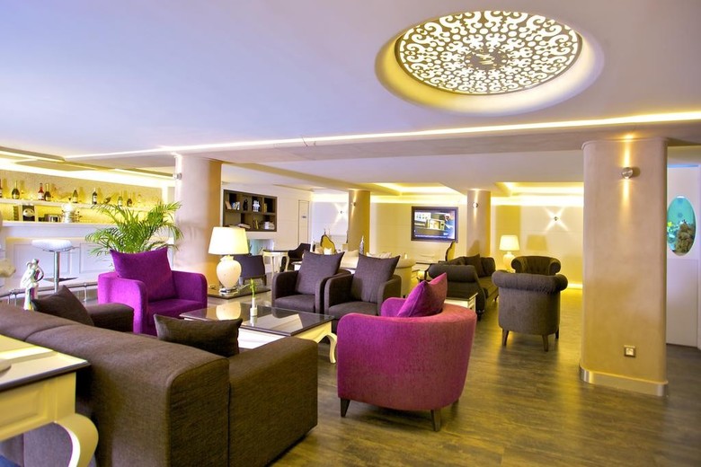 Monaco Hotel