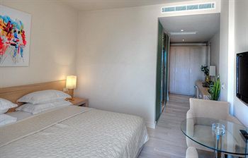 Lvzz Villa