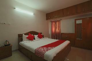 Hotel Oyo 37087 Lmf Paradise Private Limited