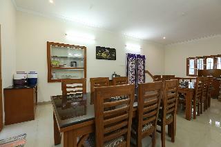 Hotel Oyo 37087 Lmf Paradise Private Limited