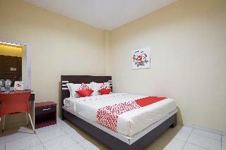 Hotel Oyo 1075 Rumah Indah Losari Inn
