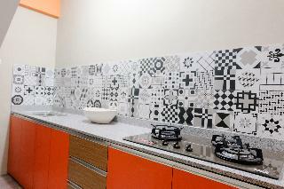 Hotel Oyo 1119 Gendhis Gallery Syariah