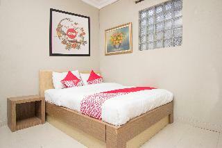 Hotel Oyo 1061 Aliya Homestay