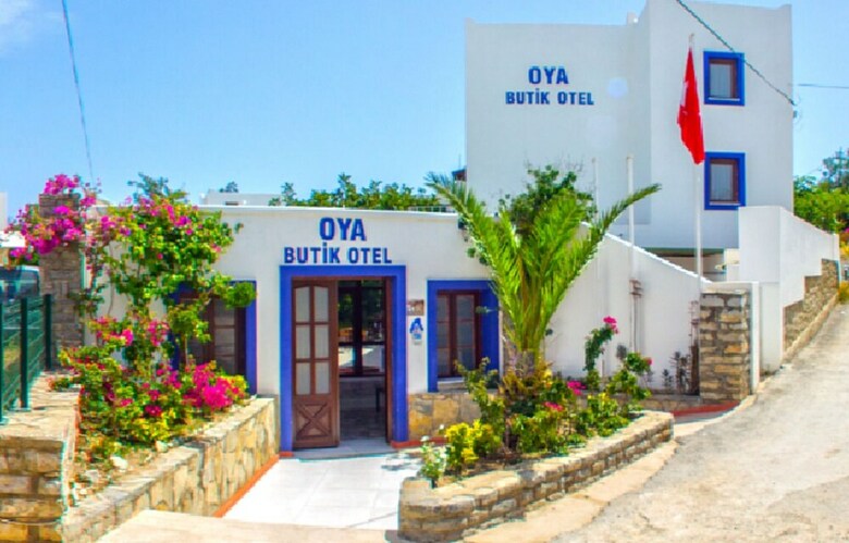 Hotel Oya & Suites