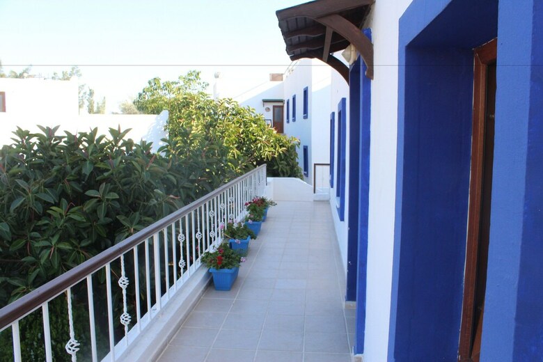 Hotel Oya & Suites