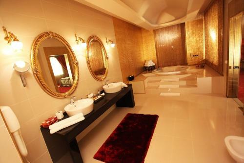 Hotel Ottoman Palace