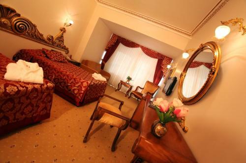 Hotel Ottoman Palace