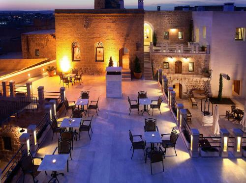 Posada Kasr-i Nehroz Hotel