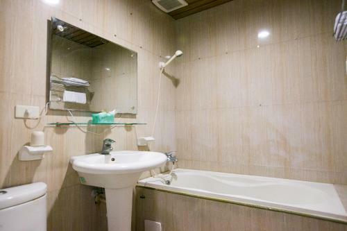 Jing Ai Hotel