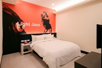Persimmon Hotel