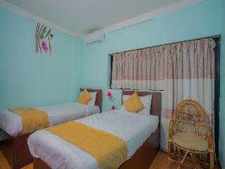 Hotel Golden Three