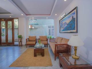 Tensar Hotel