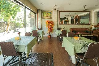 Hotel Oyo 734 Tuban Torres Accomodation
