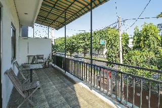Hotel Oyo 734 Tuban Torres Accomodation