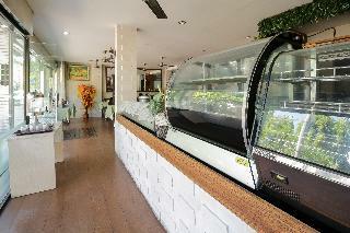 Hotel Oyo 734 Tuban Torres Accomodation