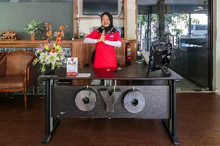 Hotel Oyo 734 Tuban Torres Accomodation