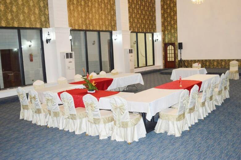 Hotel Loumaile Lodge