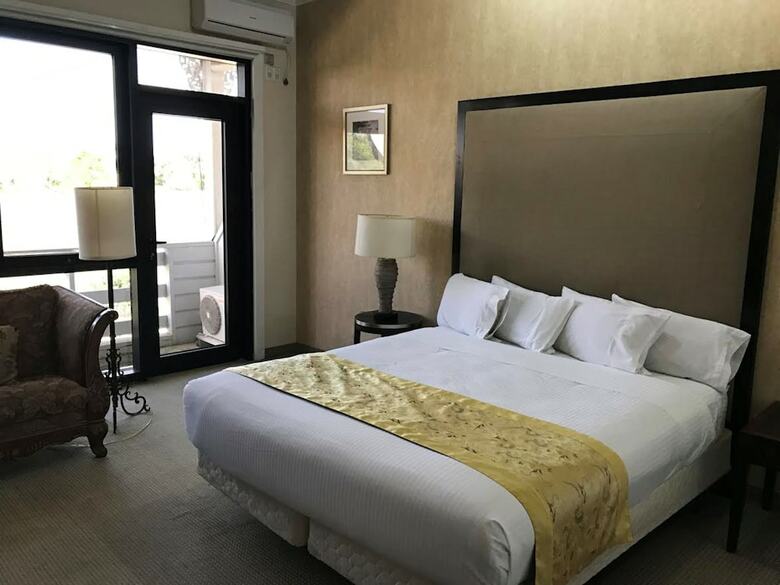 Hotel Loumaile Lodge