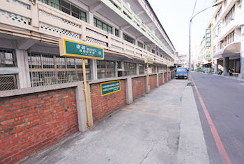 Kindness Hotel Wu-jia