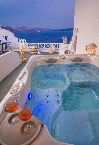 Villa Alexander's Suites