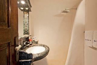 Villa Alexander's Suites