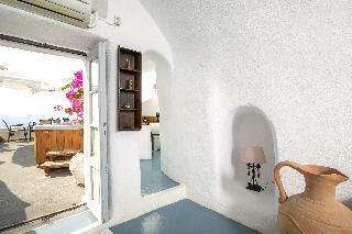 Villa Alexander's Suites