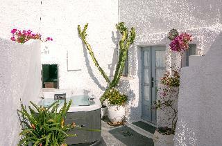 Villa Alexander's Suites