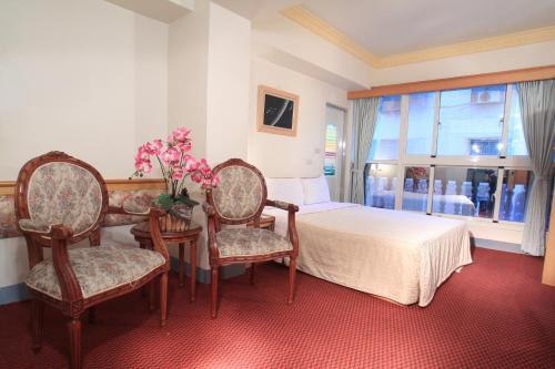 Longchi Hot-spring Hotel