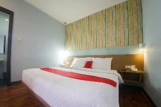 Hotel Reddoorz Plus @ Celaket