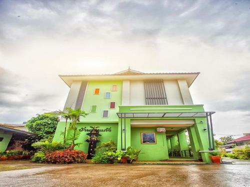 Apartamentos Bann Pin Kaew