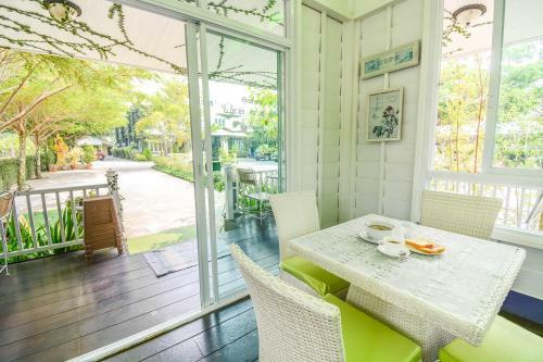 Albergue The Target Residence