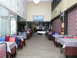 Oyo 717 Mr J Hotel Wakaf Che Yeh 2