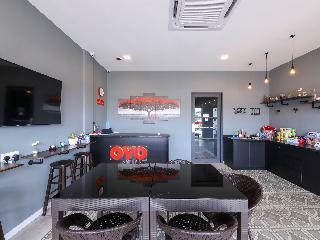 Hotel Oyo 1145 Lea Guest House & Cafe