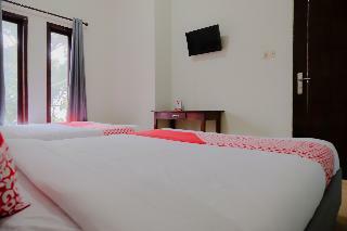 Oyo 2376 Tiara Family Residence