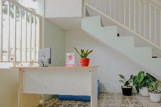 Oyo 2376 Tiara Family Residence