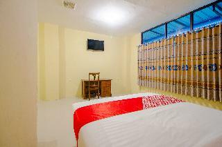 Oyo 2476 Maguwo Indah Homestay