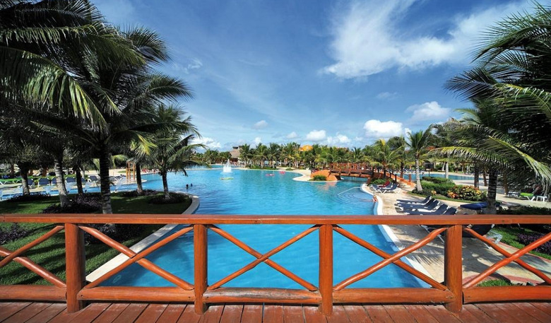 Hotel Barcel� Maya Tropical