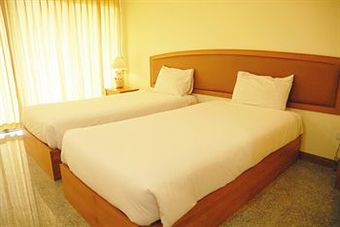 Golden Land Hotel