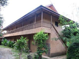 Lodge Akha River House